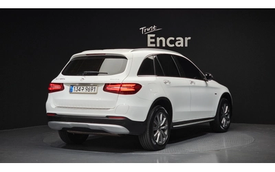mercedes-benz-glc - 1