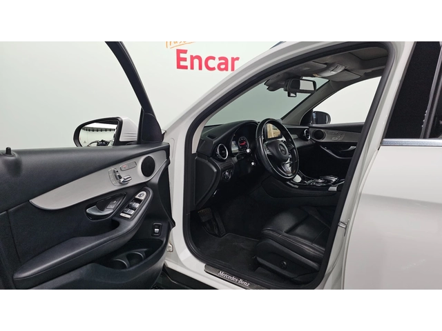 Mercedes-Benz GLC GLC220d 4MATIC | Memory | Ел. волан | Панорама - автомобили, коли, обяви за нови и употребявани 7