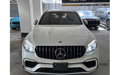mercedes-benz-glc-63-amg - 1