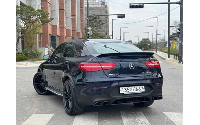 mercedes-benz-glc-63-amg - 1