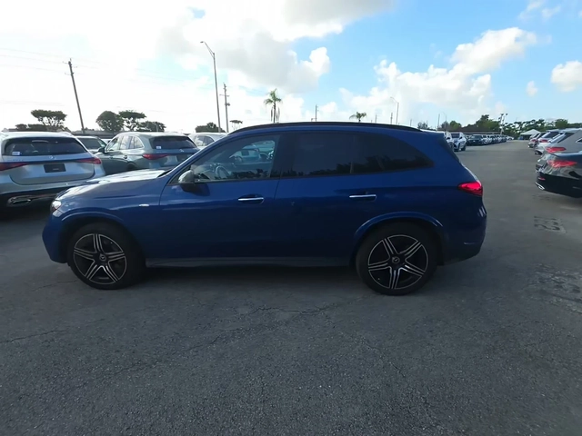 Mercedes-Benz GLC 350e 4MATIC AMG Line - автомобили, коли, обяви за нови и употребявани 1