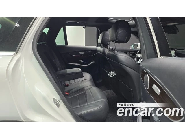 Mercedes-Benz GLC 300 | 4MATIC | AMG LINE - автомобили, коли, обяви за нови и употребявани 10
