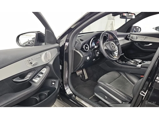 Mercedes-Benz GLC Coupe 300* 4MATIC AMG Line* 360* HED* Burmester - автомобили, коли, обяви за нови и употребявани 6