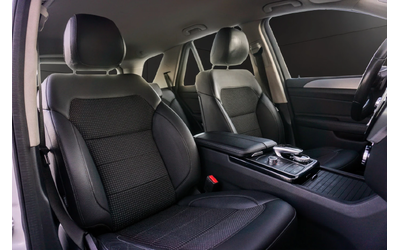 Mercedes-Benz GLE 250 d SPORT 4MATIC AUTO - автомобили, коли, обяви за нови и употребявани 12