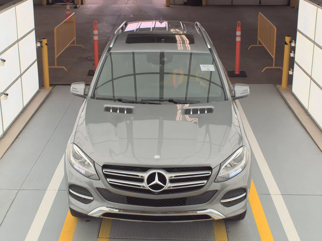 Mercedes-Benz GLE Palladium Silver Metallic* multibeam led* панорама - автомобили, коли, обяви за нови и употребявани 2