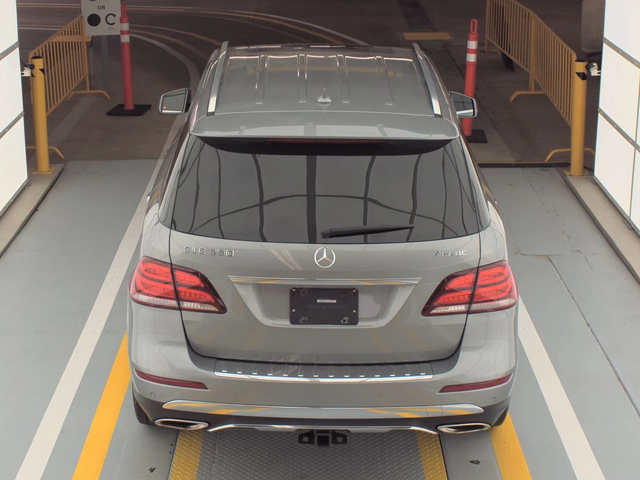 Mercedes-Benz GLE Palladium Silver Metallic* multibeam led* панорама - автомобили, коли, обяви за нови и употребявани 5