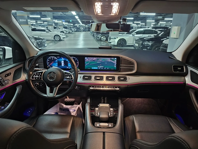 Mercedes-Benz GLE 300 63 AMG LOOK* AIRMATIC* AMBIENT* DISTRONIK* КРАЙНА - автомобили, коли, обяви за нови и употребявани 7
