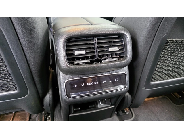 Mercedes-Benz GLE 300 GLE 300d 4MATIC - автомобили, коли, обяви за нови и употребявани 11