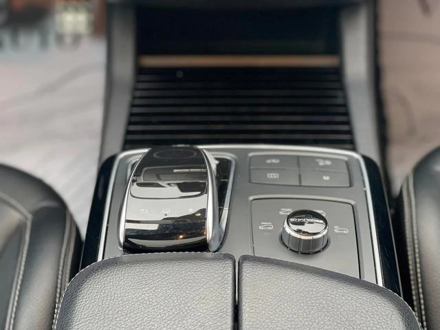 Mercedes-Benz GLE 350 AMG* 360* KeylessGo* SoftClose* PANO* H/K* Blind - автомобили, коли, обяви за нови и употребявани 13