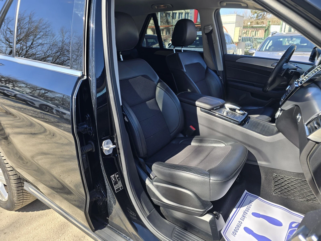 Mercedes-Benz GLE 350 D 4MATIC AMG Топ състояние - автомобили, коли, обяви за нови и употребявани 11