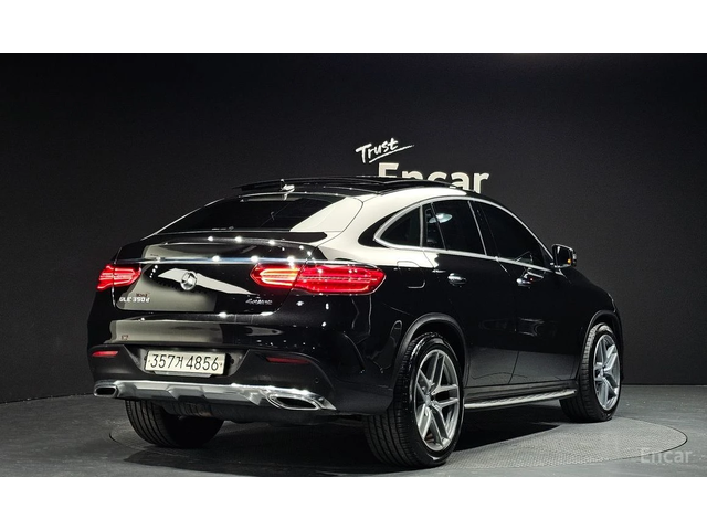 Mercedes-Benz GLE 350 4MATIC* AMG* HARMAN/KARDON* ПАНО* 360 КАМЕРИ - автомобили, коли, обяви за нови и употребявани 3