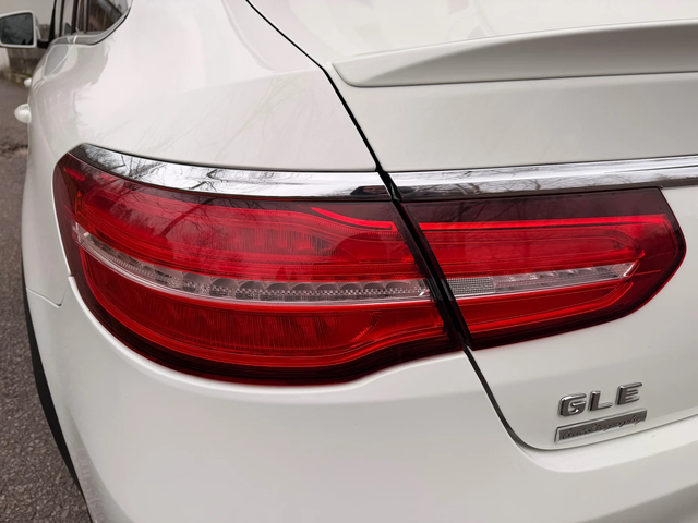 Mercedes-Benz GLE 350 - автомобили, коли, обяви за нови и употребявани 16