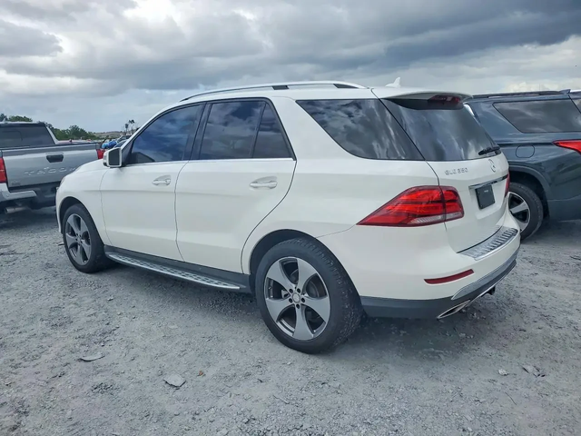 Mercedes-Benz GLE 350 - автомобили, коли, обяви за нови и употребявани 3