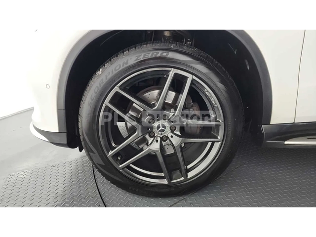 Mercedes-Benz GLE 350 2018* AMG PK* HARMAN* LANE ASSIST* КРАЙНА ЦЕНА - автомобили, коли, обяви за нови и употребявани 4