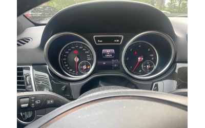 Mercedes-Benz GLE 350 D * AMG * 360 * PANO * CARFAX * - автомобили, коли, обяви за нови и употребявани 6