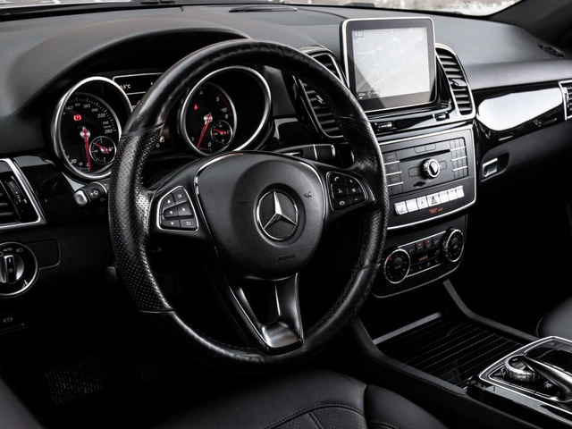 Mercedes-Benz GLE 350 350d 4MATIC | Panorama | Harman Kardon | 360 - автомобили, коли, обяви за нови и употребявани 4