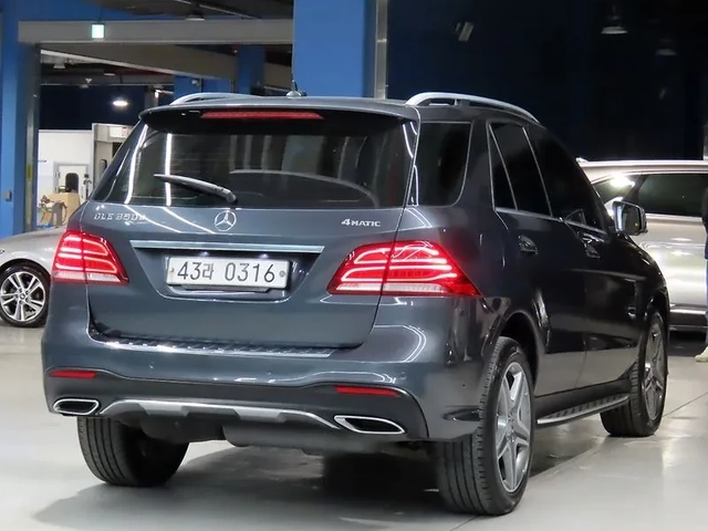 Mercedes-Benz GLE 350 D 4Matic - САМО 30% АВАНС - автомобили, коли, обяви за нови и употребявани 3