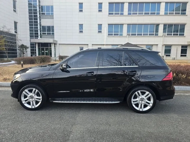 Mercedes-Benz GLE 350 D 4Matic - САМО 30% АВАНС - автомобили, коли, обяви за нови и употребявани 4