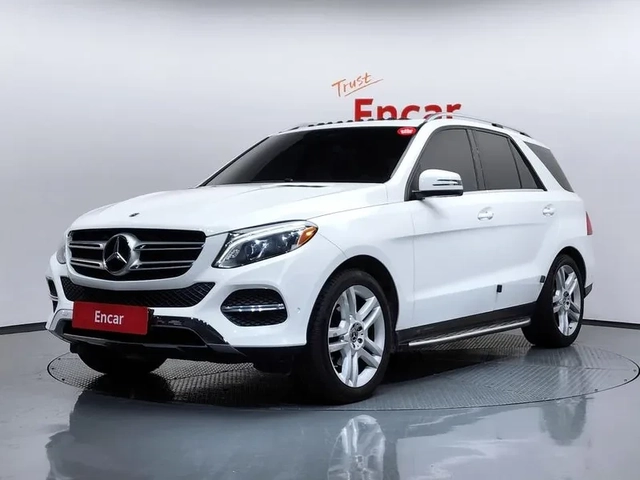 Mercedes-Benz GLE 350 D 4Matic - САМО 30% АВАНС - автомобили, коли, обяви за нови и употребявани 0