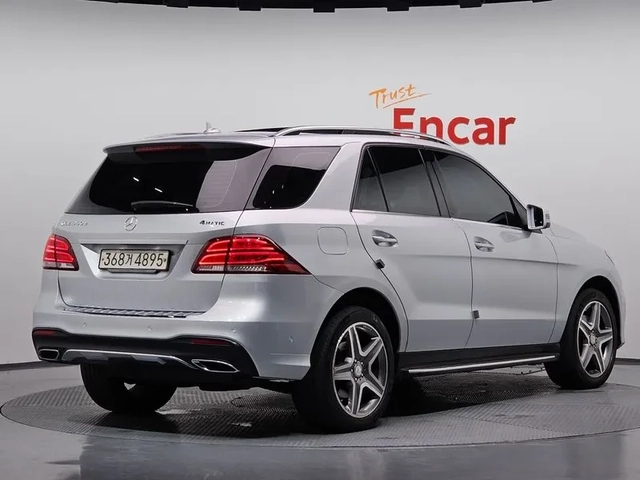 Mercedes-Benz GLE 350 D 4Matic - САМО 30% АВАНС - автомобили, коли, обяви за нови и употребявани 1