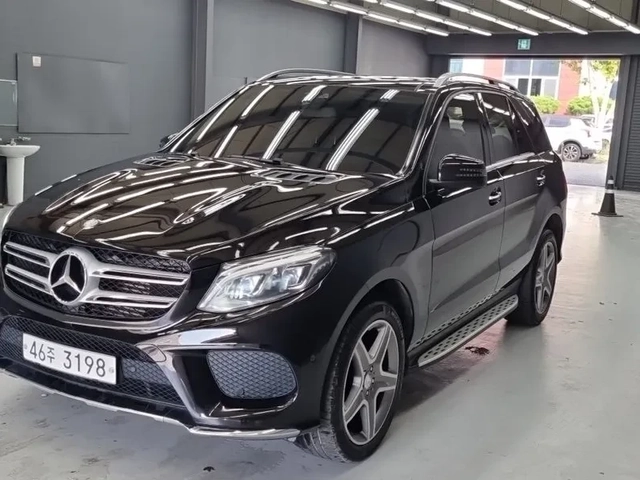 Mercedes-Benz GLE 350 D 4Matic - САМО 30% АВАНС - автомобили, коли, обяви за нови и употребявани 0
