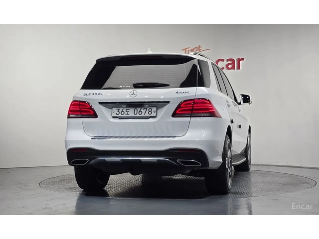Mercedes-Benz GLE 350 панорама* кожен салон - автомобили, коли, обяви за нови и употребявани 3