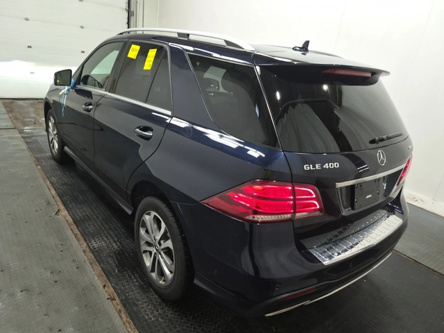 Mercedes-Benz GLE 400 2 КЛЮЧА * СЕРВИЗНА ИСТ * ПАНОРАМА * CARFAX - автомобили, коли, обяви за нови и употребявани 3
