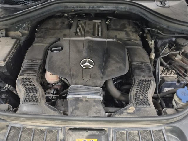 Mercedes-Benz GLE 400 2 КЛЮЧА * СЕРВИЗНА ИСТ * ПАНОРАМА * CARFAX - автомобили, коли, обяви за нови и употребявани 6