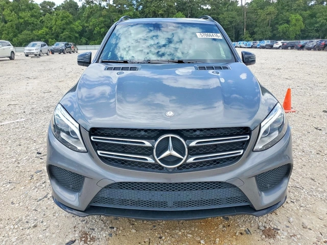 Mercedes-Benz GLE 400 AMG* 4MATIC* HARMAN/KARDON* FULL LED* - автомобили, коли, обяви за нови и употребявани 1