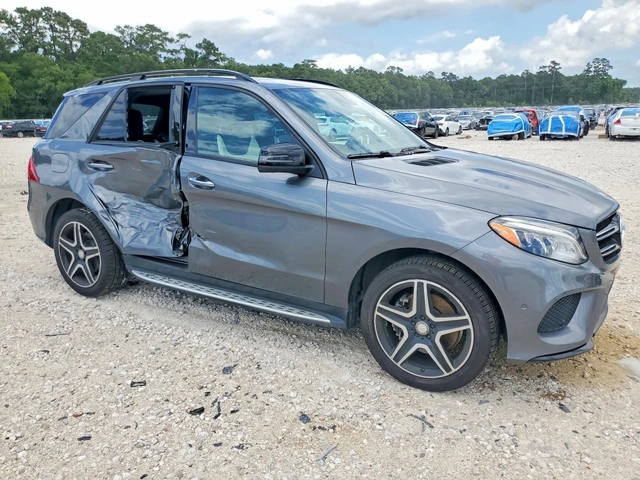 Mercedes-Benz GLE 400 AMG* 4MATIC* HARMAN/KARDON* FULL LED* - автомобили, коли, обяви за нови и употребявани 2