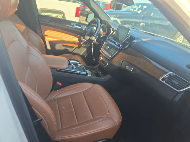 Mercedes-Benz GLE 450 AMG* МАСАЖ* HARMAN* DISTRO* 360* ВАКУМ* ОБДУХ* АМБ - автомобили, коли, обяви за нови и употребявани 9