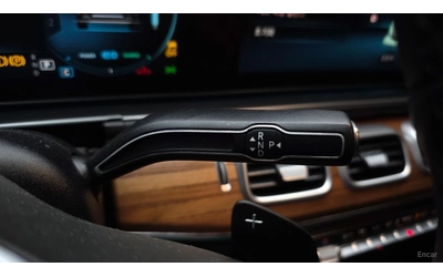 Mercedes-Benz GLE 450 4MATIC/AMG-LINE/PANOROOF/FULL-ASSISTS/BURMESTER - автомобили, коли, обяви за нови и употребявани 11