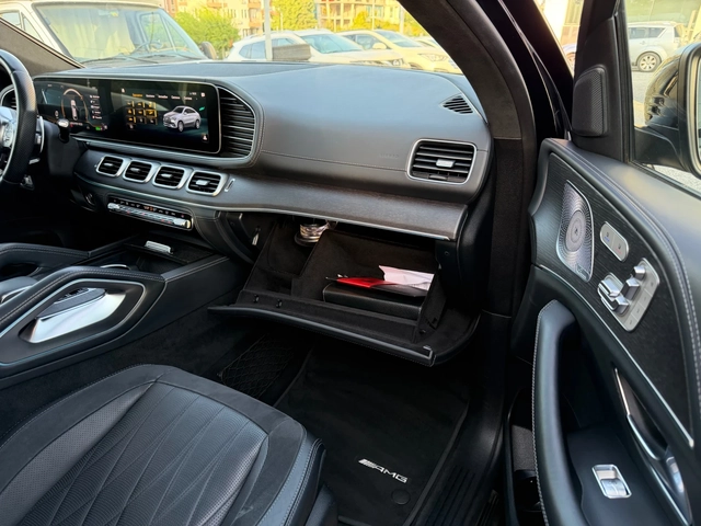 Mercedes-Benz GLE 53 4MATIC Black paket Designo Manufaktur Масаж/Обдухване HUD - автомобили, коли, обяви за нови и употребявани 9