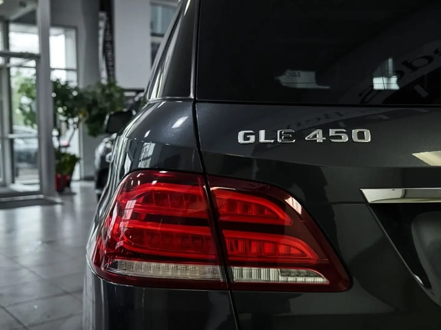 Mercedes-Benz GLE 450 AMG 4MATIC Sleek Grey - автомобили, коли, обяви за нови и употребявани 4