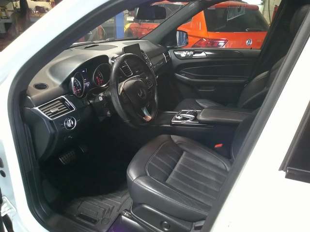 Mercedes-Benz GLE 400 - автомобили, коли, обяви за нови и употребявани 10