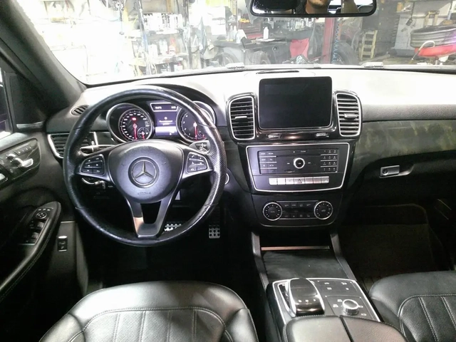 Mercedes-Benz GLE 400 - автомобили, коли, обяви за нови и употребявани 9