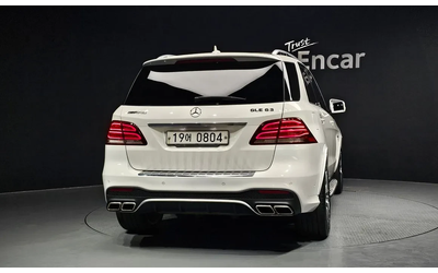 mercedes-benz-gle-63-amg - 3
