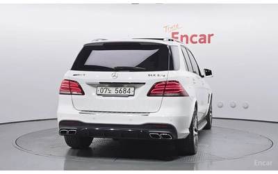 mercedes-benz-gle-63-amg - 3
