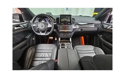 Mercedes-Benz GLE 63 AMG - автомобили, коли, обяви за нови и употребявани 8