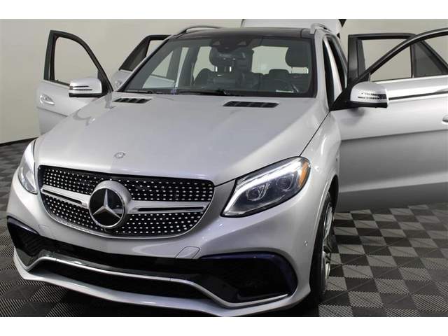 Mercedes-Benz GLE 63 S AMG DISTRONIK* CARBON* ОБДУХ* HARMAN* KEYLESS* LANE AS - автомобили, коли, обяви за нови и употребявани 4