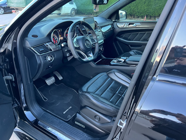 Mercedes-Benz GLE 63 S AMG Coupe Night package/ Carbon/ Alcantara FULL FULL - автомобили, коли, обяви за нови и употребявани 9