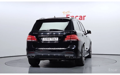 mercedes-benz-gle-63-s-amg - 2