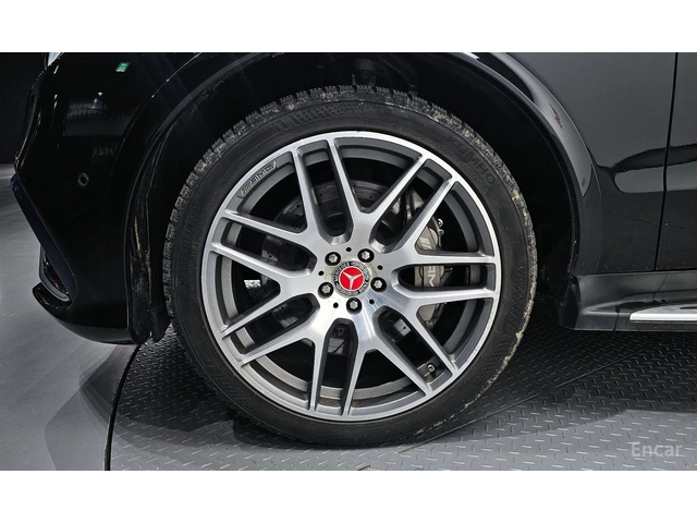 Mercedes-Benz GLE 63 S AMG 4MATIC* HARMAN/KARDON* 360 CAM* ПАНО* 3X TV* ОБДУХ - автомобили, коли, обяви за нови и употребявани 4