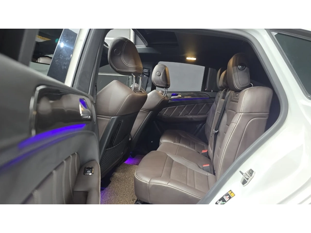 Mercedes-Benz GLE 63 S AMG - автомобили, коли, обяви за нови и употребявани 11