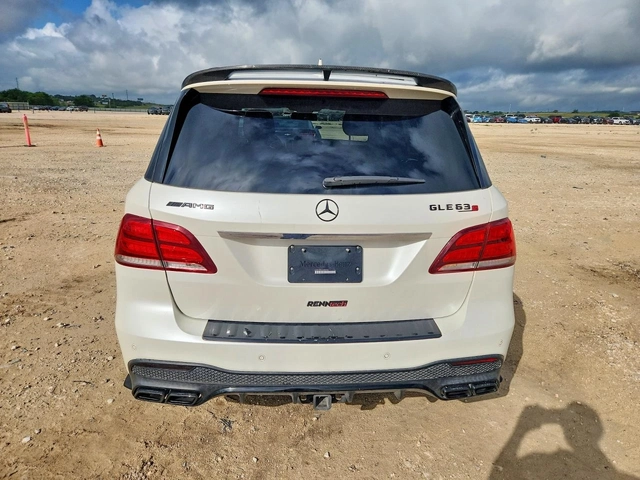Mercedes-Benz GLE 63 S AMG 4MATIC* RENNTECH* V8 BITURBO* DESIGNO* HARMAN* ОБД - автомобили, коли, обяви за нови и употребявани 4