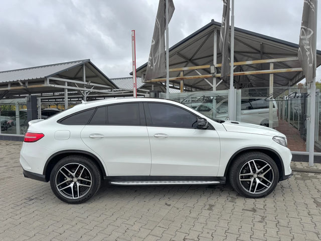 Mercedes-Benz GLE Coupe AMG#PANO#ALCANTARA#DISTR#KEYLESS#137000KM - автомобили, коли, обяви за нови и употребявани 4