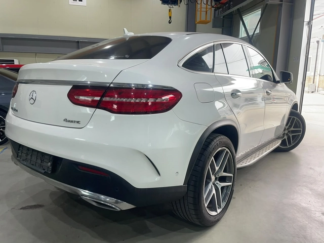 Mercedes-Benz GLE Coupe 350D ! 4matic ! AMG Line ! 9G-tronic ! - автомобили, коли, обяви за нови и употребявани 3