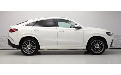 mercedes-benz-gle-gle-300d-coupe-4matic-amg-line - 4