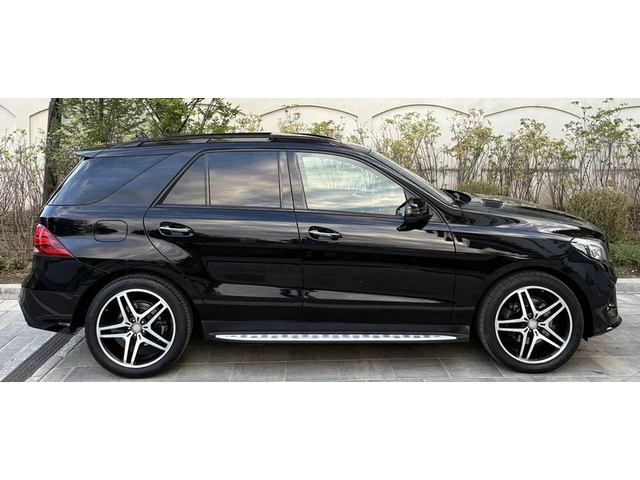Mercedes-Benz GLE GLE 350d 4Matic AMG Line - автомобили, коли, обяви за нови и употребявани 4