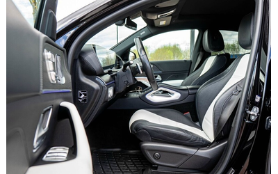 mercedes-benz-gle-gle-350d-coupe-4matic-amg-line - 5